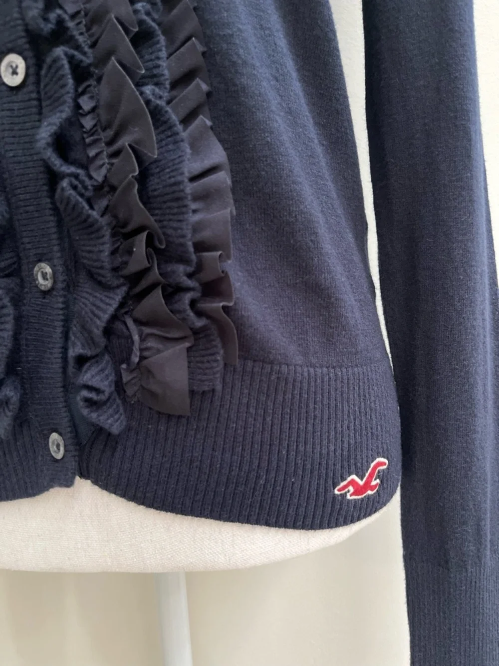 True Y2K vintage Hollister navy blue ruffled button down cardigan size large